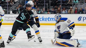 Seattle Kraken squander 2-0 lead, lose season opener 3-2 to Blues